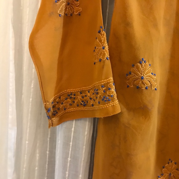 Vintage Floral Pattern Embroidered Tunic - Picture 4 of 8